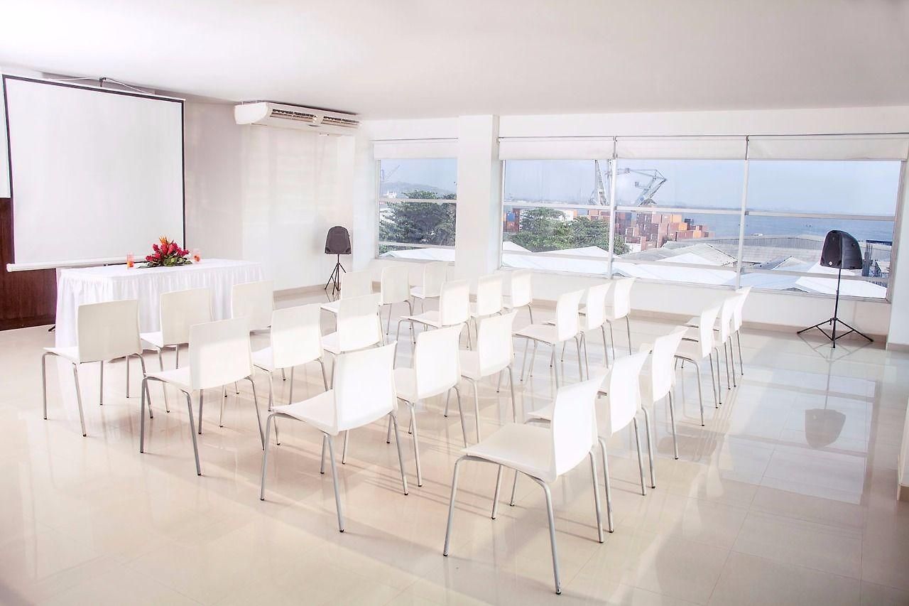 Altamar Hotel 3*